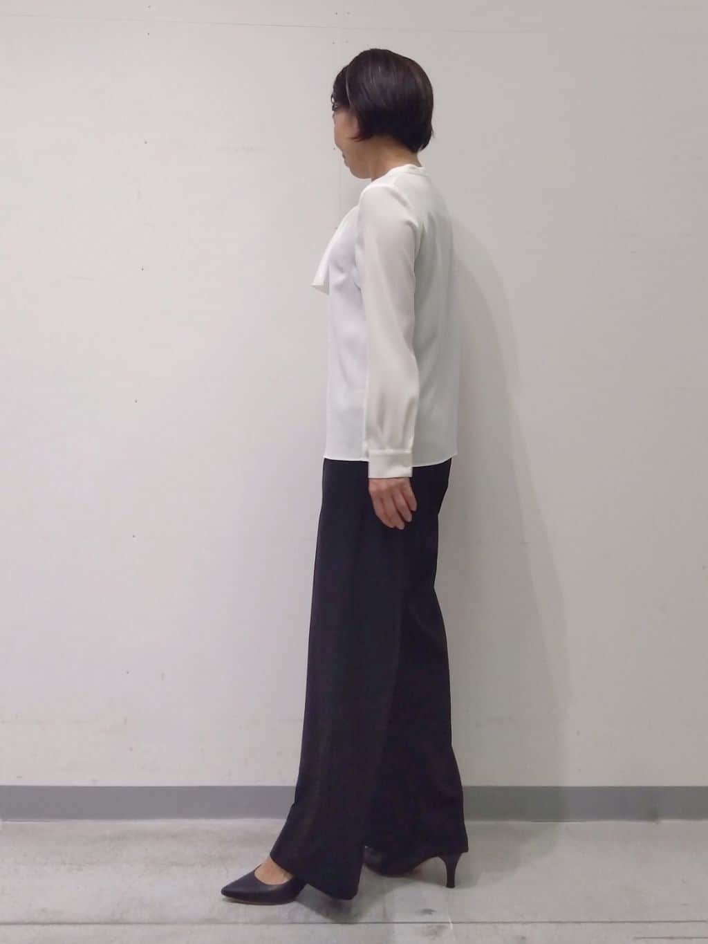Kさんの「INDIVI｜【洗える／UVケア／スーツ】ストレッチノーカラージャケット」を使ったコーディネート