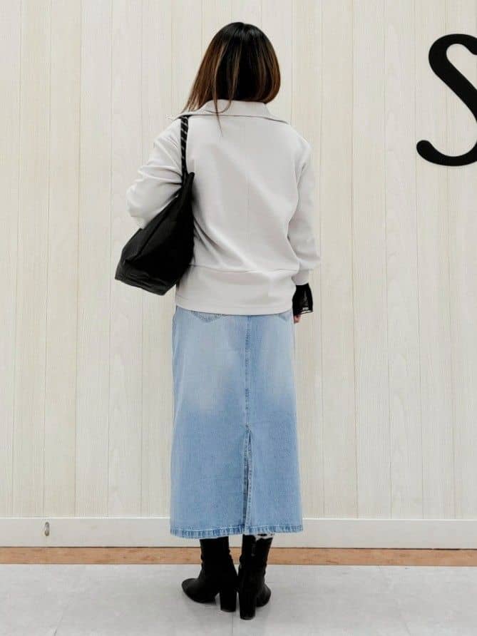 nanahachiさんの「SHOO･LA･RUE｜◆【S-LL】重ね着コーデで差をつける お袖チュールリブトップス」を使ったコーディネート