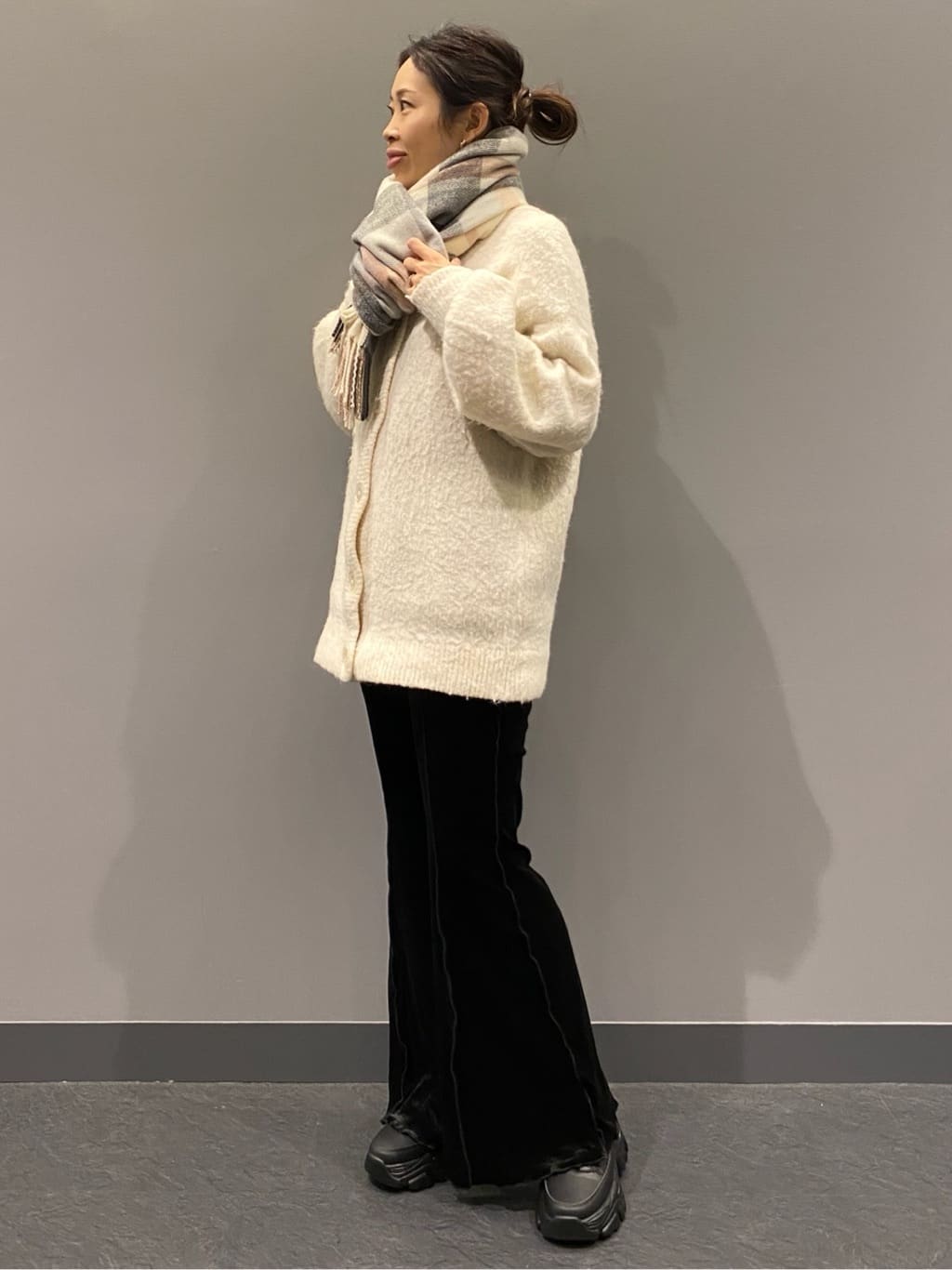 hiraさんの「ESPERANZA｜【防寒】あったかチェック柄の大判ストール」を使ったコーディネート