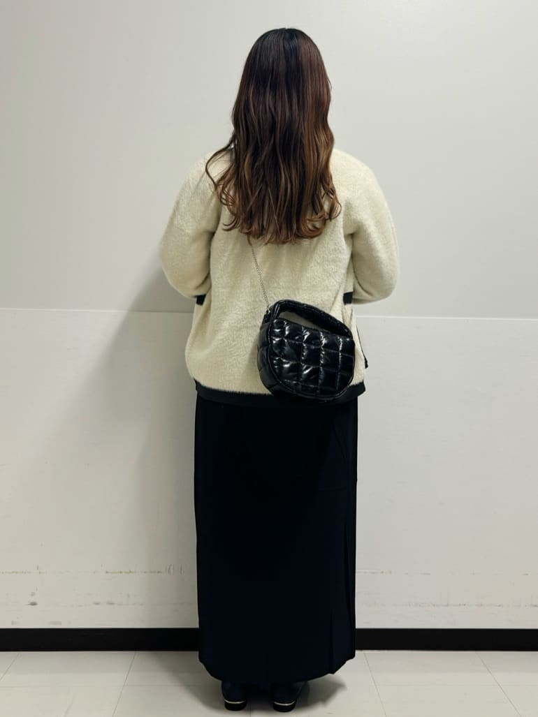 あいりょんさんの「OPAQUE.CLIP｜」を使ったコーディネート