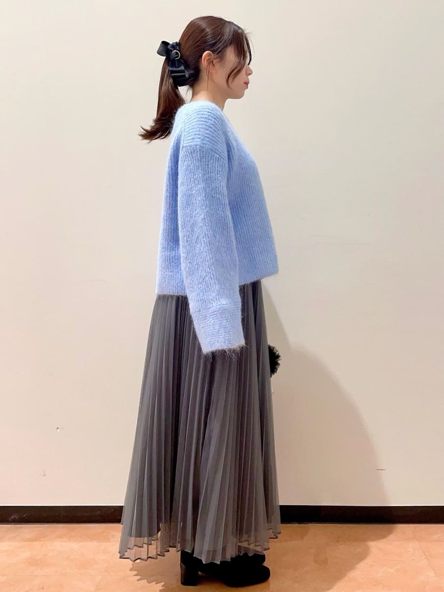 ayumiさんの「OPAQUE.CLIP｜◆《通勤対応》チュールプリーツフレアスカート【洗濯機洗い可】」を使ったコーディネート