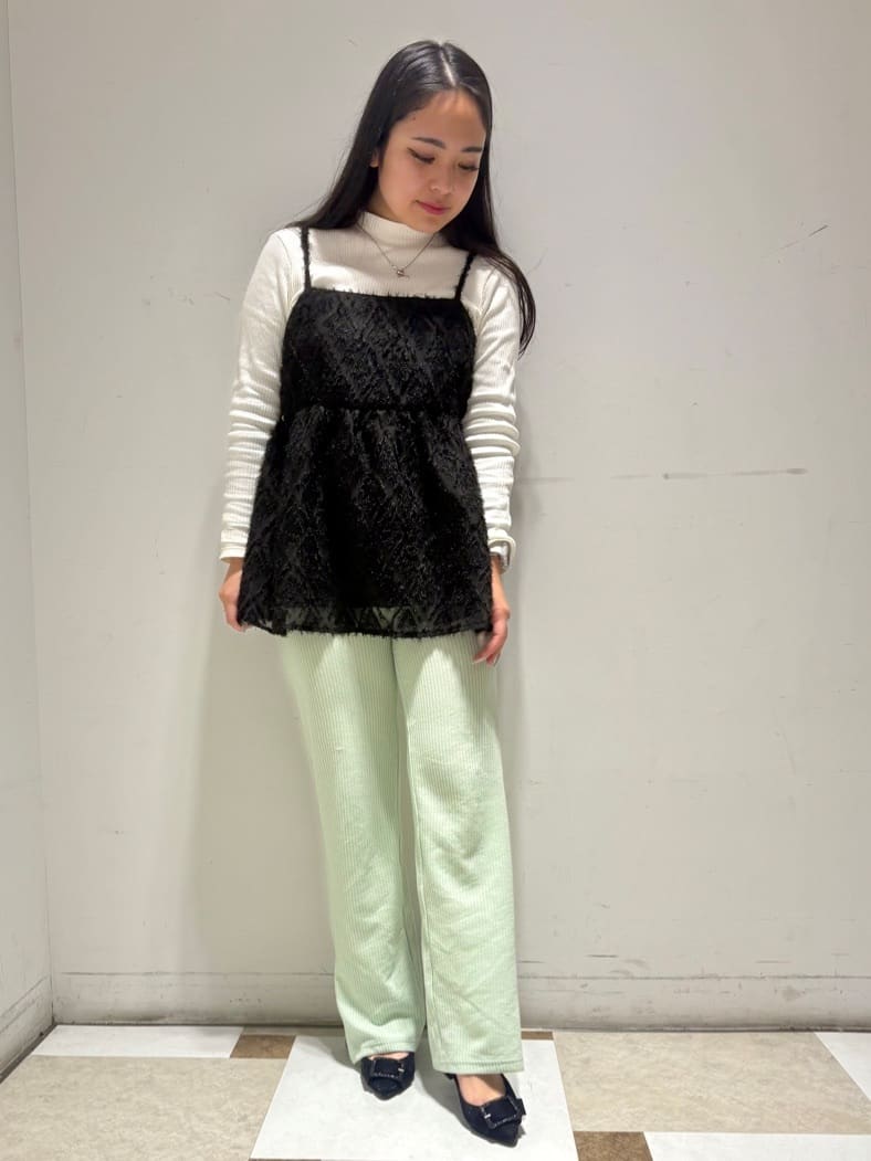 のはらっちょさんの「ESPERANZA｜バックストラップバックルヒールパンプス」を使ったコーディネート