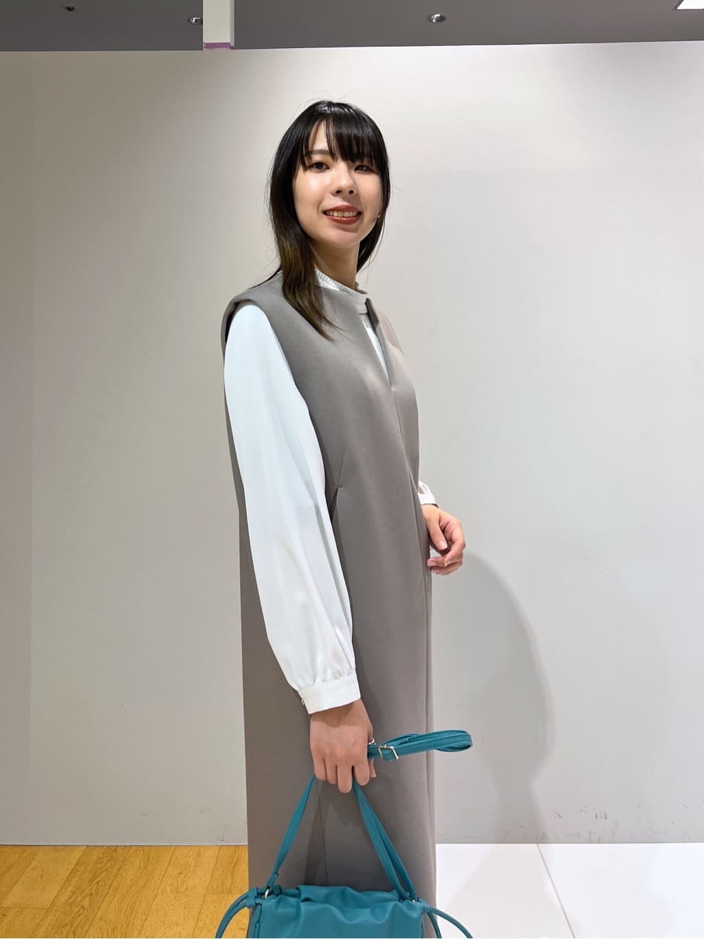 cotaniさんの「grove｜◆【マシンウォッシュ／防シワ】プリーツネックブラウス」を使ったコーディネート