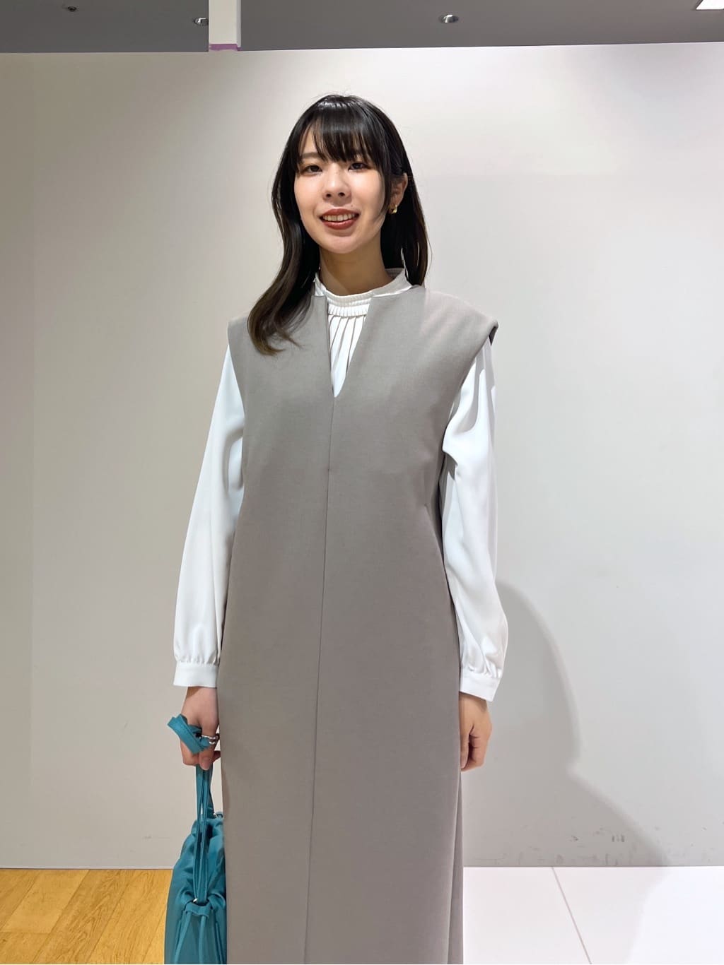 cotaniさんの「grove｜◆【マシンウォッシュ／防シワ】プリーツネックブラウス」を使ったコーディネート
