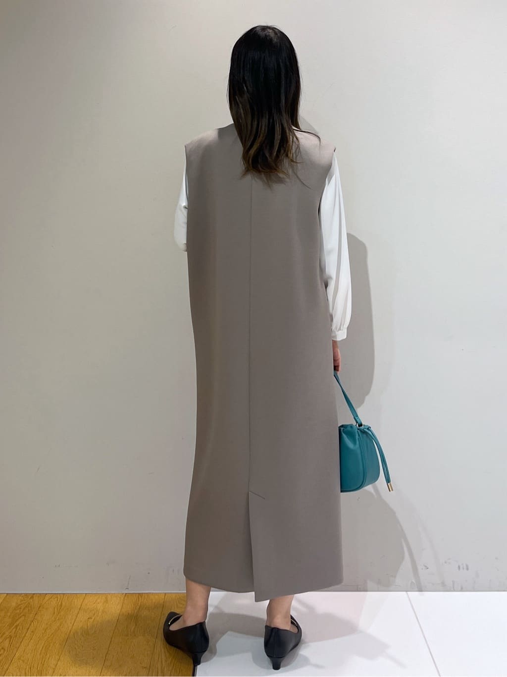 cotaniさんの「grove｜◆【マシンウォッシュ／防シワ】プリーツネックブラウス」を使ったコーディネート