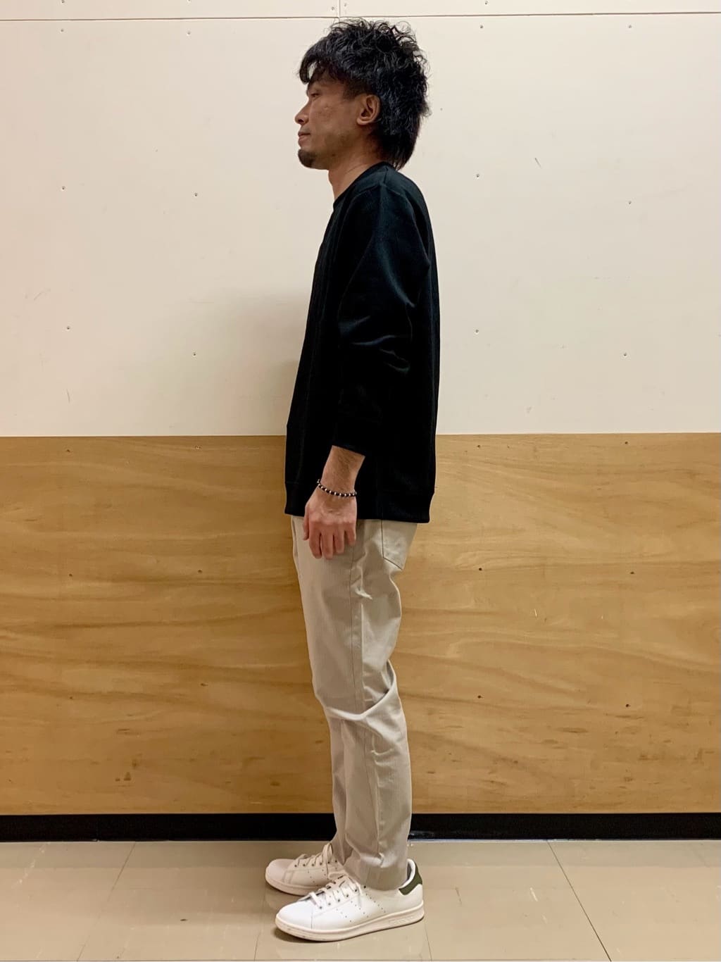 MATUさんの「THE SHOP TK｜【オールシーズン穿ける！】7DAYSストレッチへリンボンパンツ　ON&hArr;OFF兼用」を使ったコーディネート