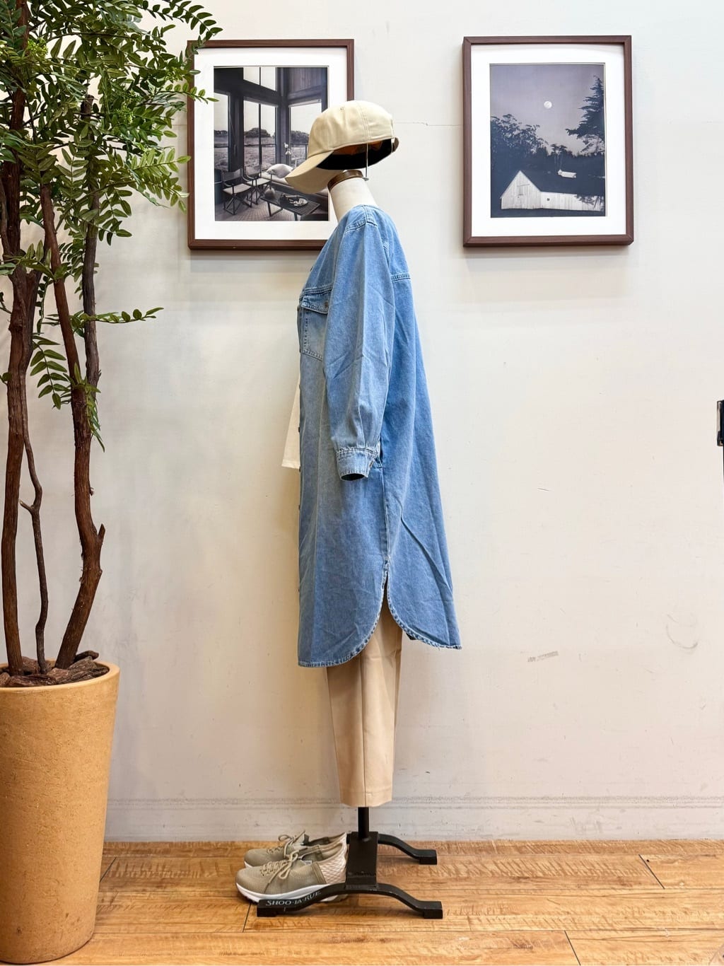 まどかさんの「SHOO･LA･RUE｜◆【洗える/体型カバー】デニム シャツワンピース」を使ったコーディネート