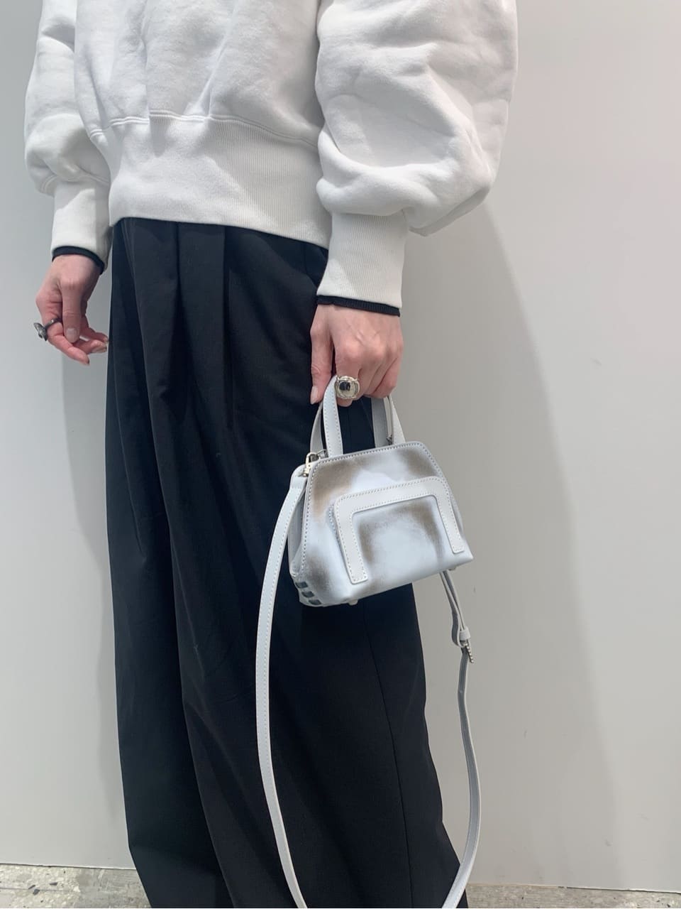 Kさんの「HIROKO HAYASHI｜◆GELA（ジェーラ）ミニショルダーバッグ」を使ったコーディネート
