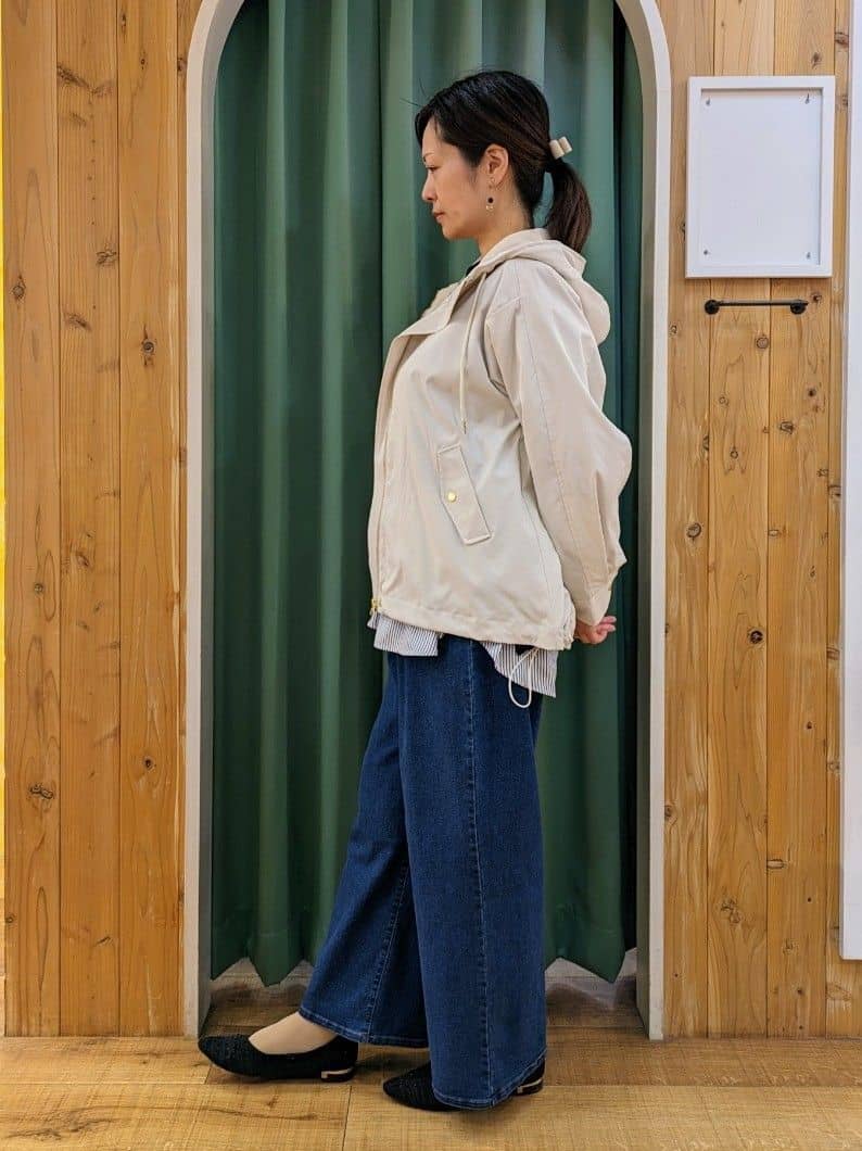 ショーコラさんの「SHOO･LA･RUE｜◆【S-LL/防花粉/撥水】かわいいもかっこいいも叶える 欲張りマウンテンパーカ」を使ったコーディネート