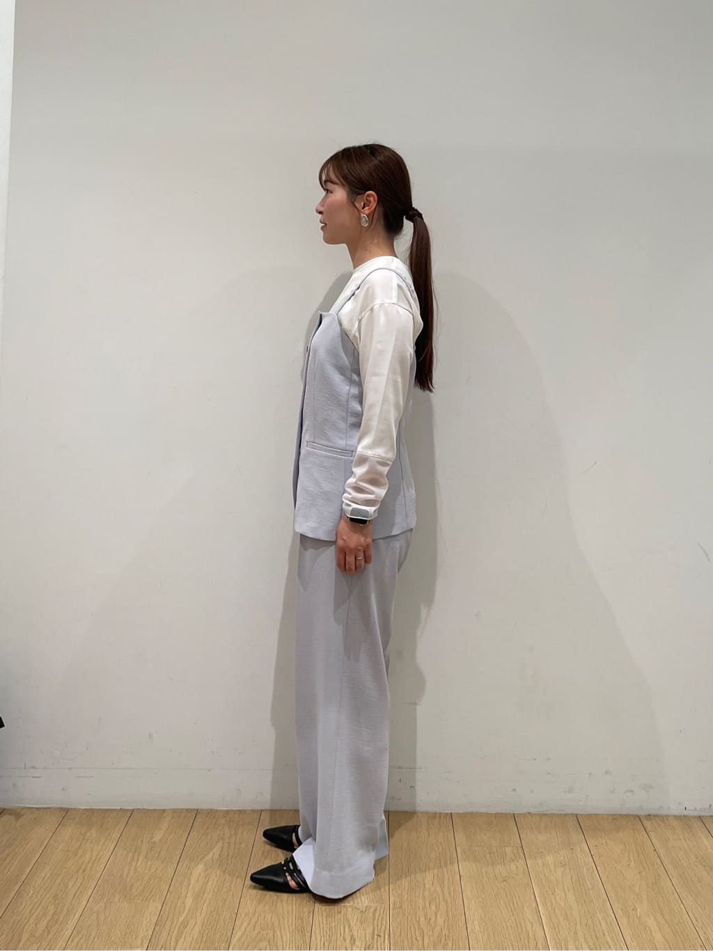 maiさんの「INDIVI｜◆【着る日傘/遮熱/UVケア】ワイドパンツ」を使ったコーディネート