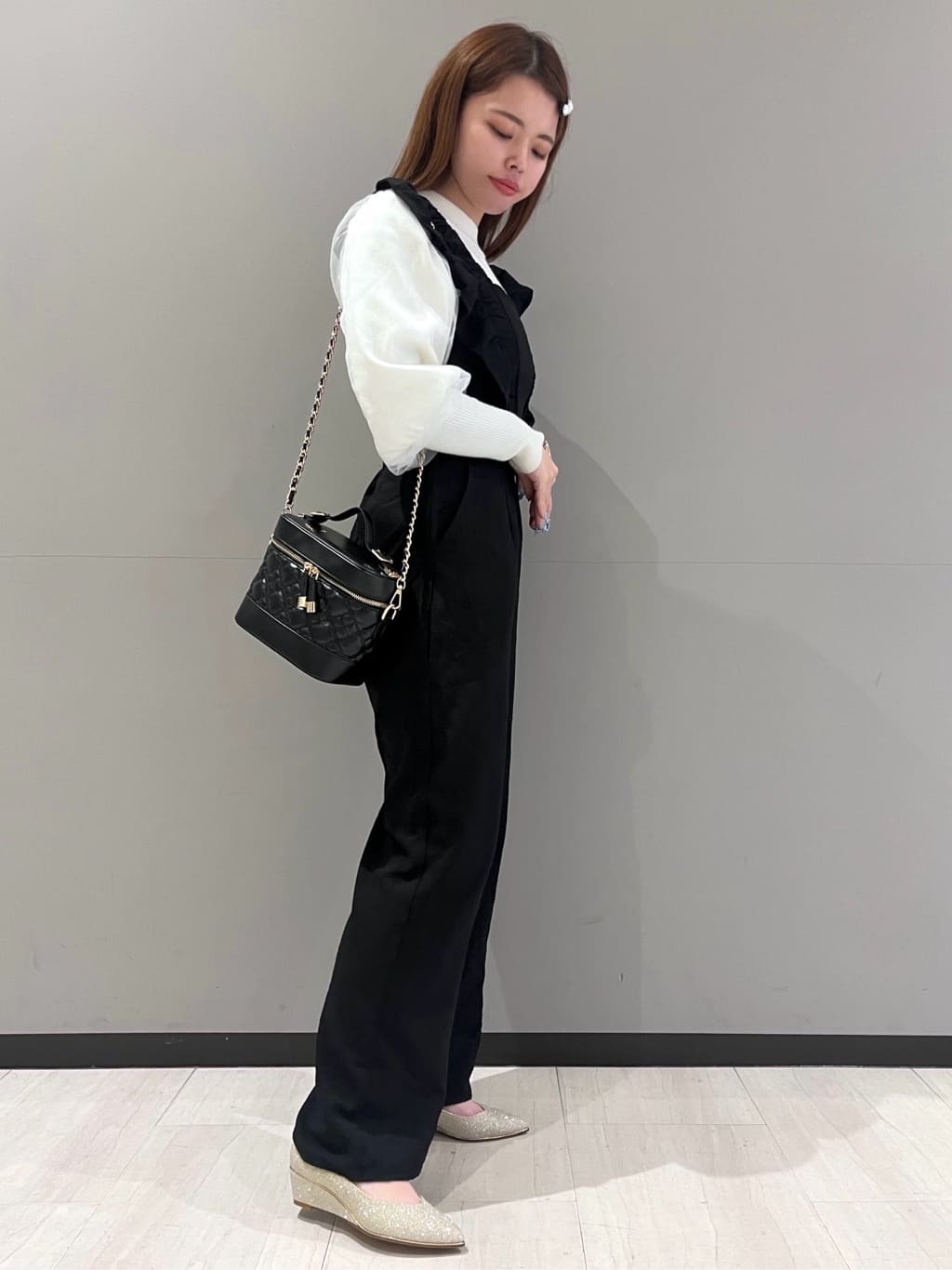 RISAさんの「ESPERANZA｜ポインテッドウェッジパンプス」を使ったコーディネート
