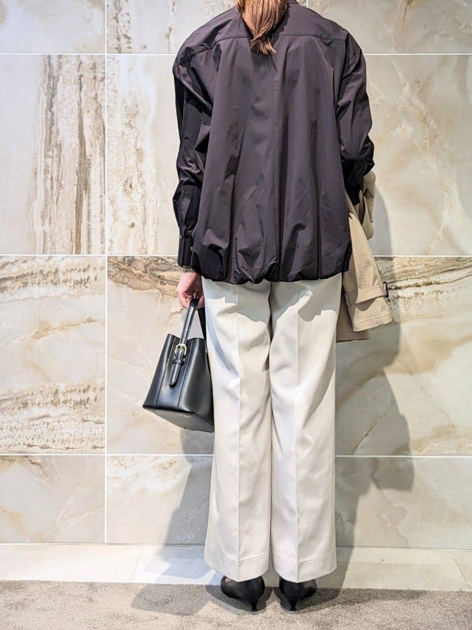 todaさんの「UNTITLED｜◆【朝比奈 彩&times;Oggi&times;UNTITLED スペシャルコラボ】バルーンヘムブラウス」を使ったコーディネート