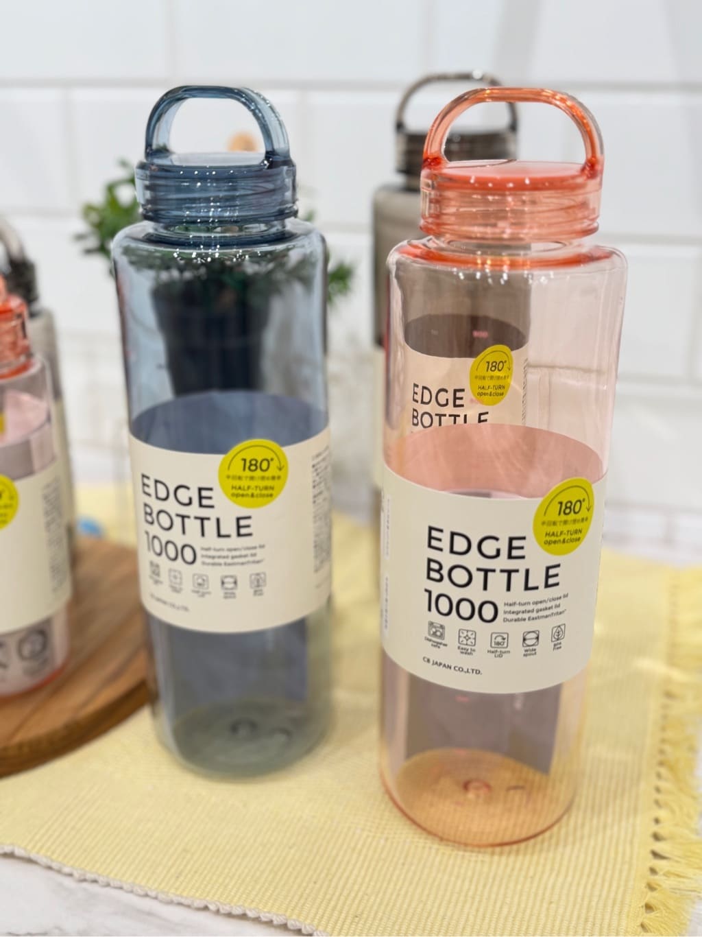 okomeさんの「212 KITCHEN STORE｜mlte EDGE Bottle 500 BL」を使ったコーディネート