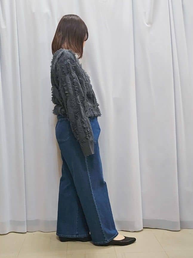 かなさんの「SHOO･LA･RUE｜◆【S-LL】一枚で主役級。フリンジが目を惹くゆるニット」を使ったコーディネート