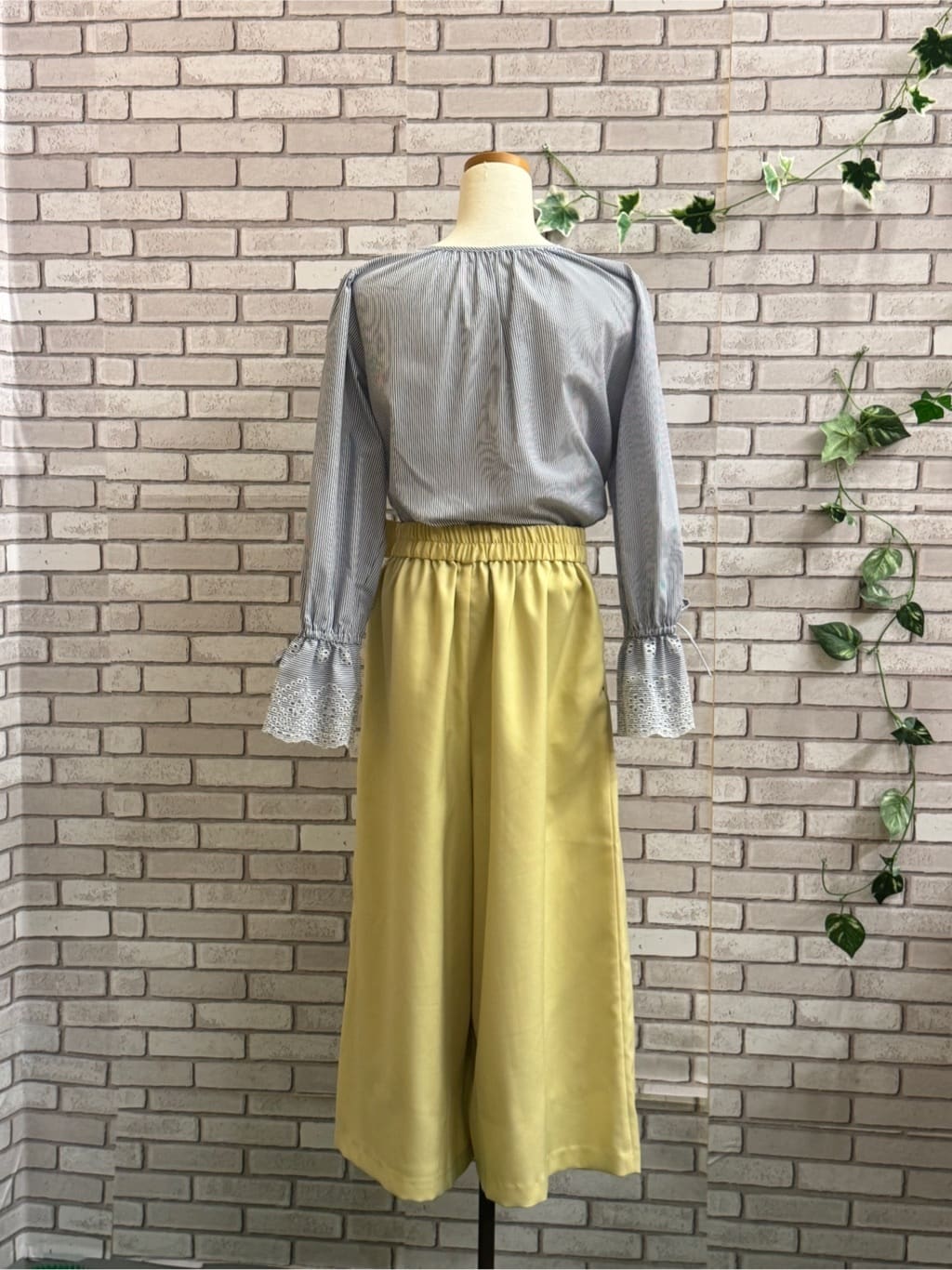 シバクキさんの「SHOO･LA･RUE｜」を使ったコーディネート