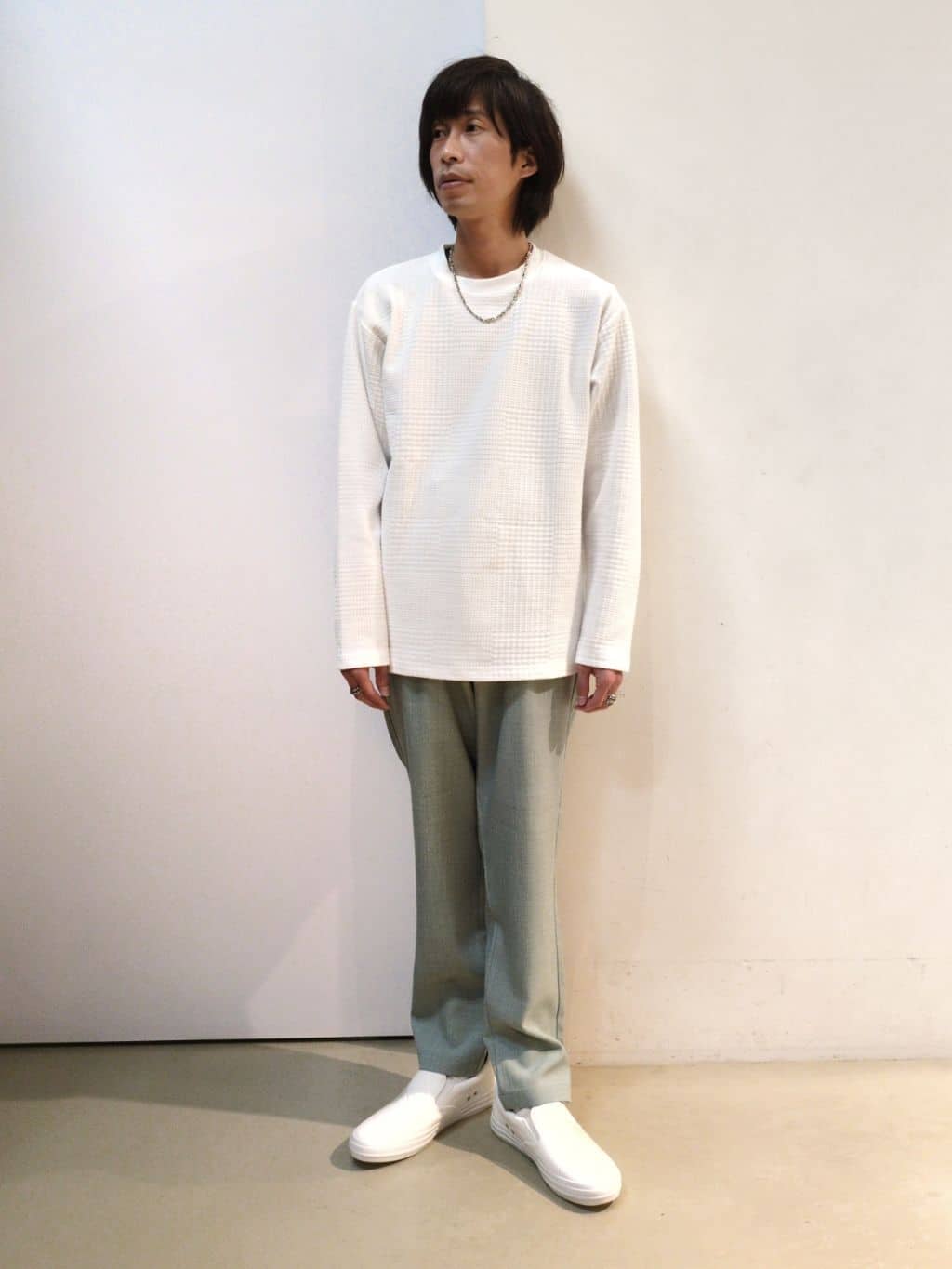 takeさんの「THE SHOP TK｜◆【CAVIAN/キャビアン】リサイクルシャークスキンノーカラーカーディガン セットアップ可」を使ったコーディネート