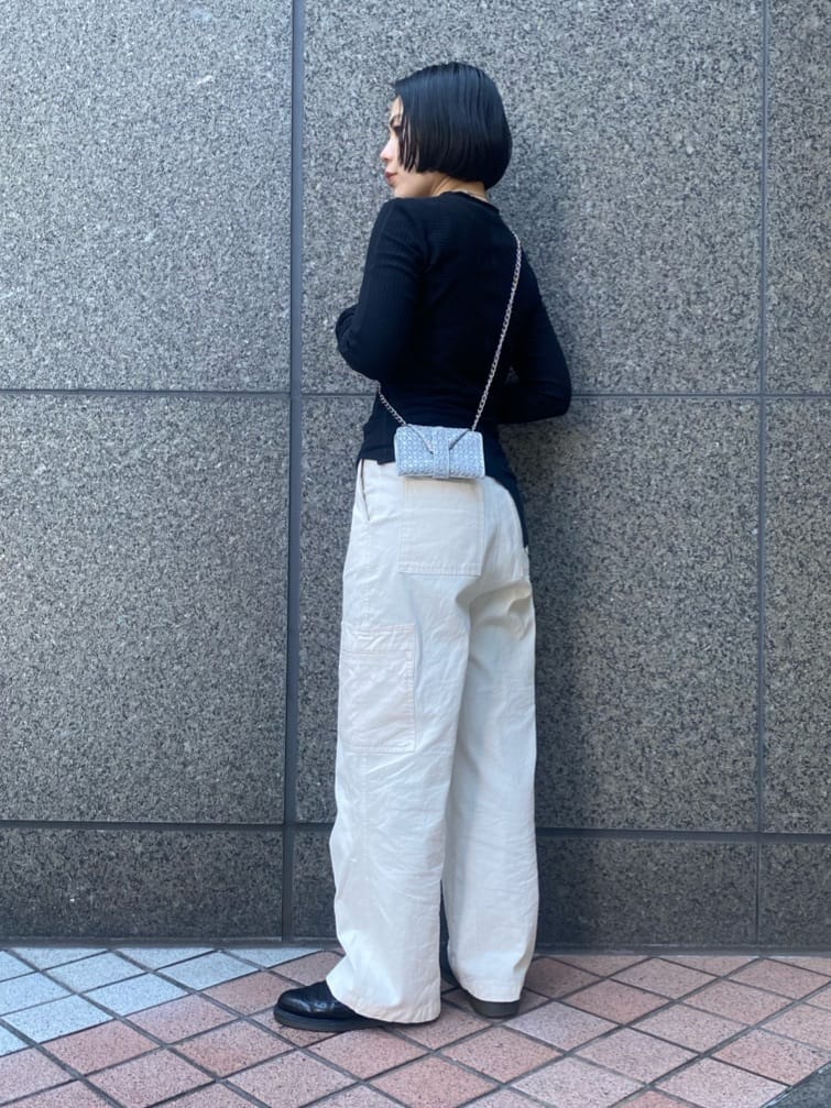 Uさんの「HIROKO HAYASHI｜【限定商品】GIRASOLE（ジラソーレ）チェーン付マルチ財布」を使ったコーディネート