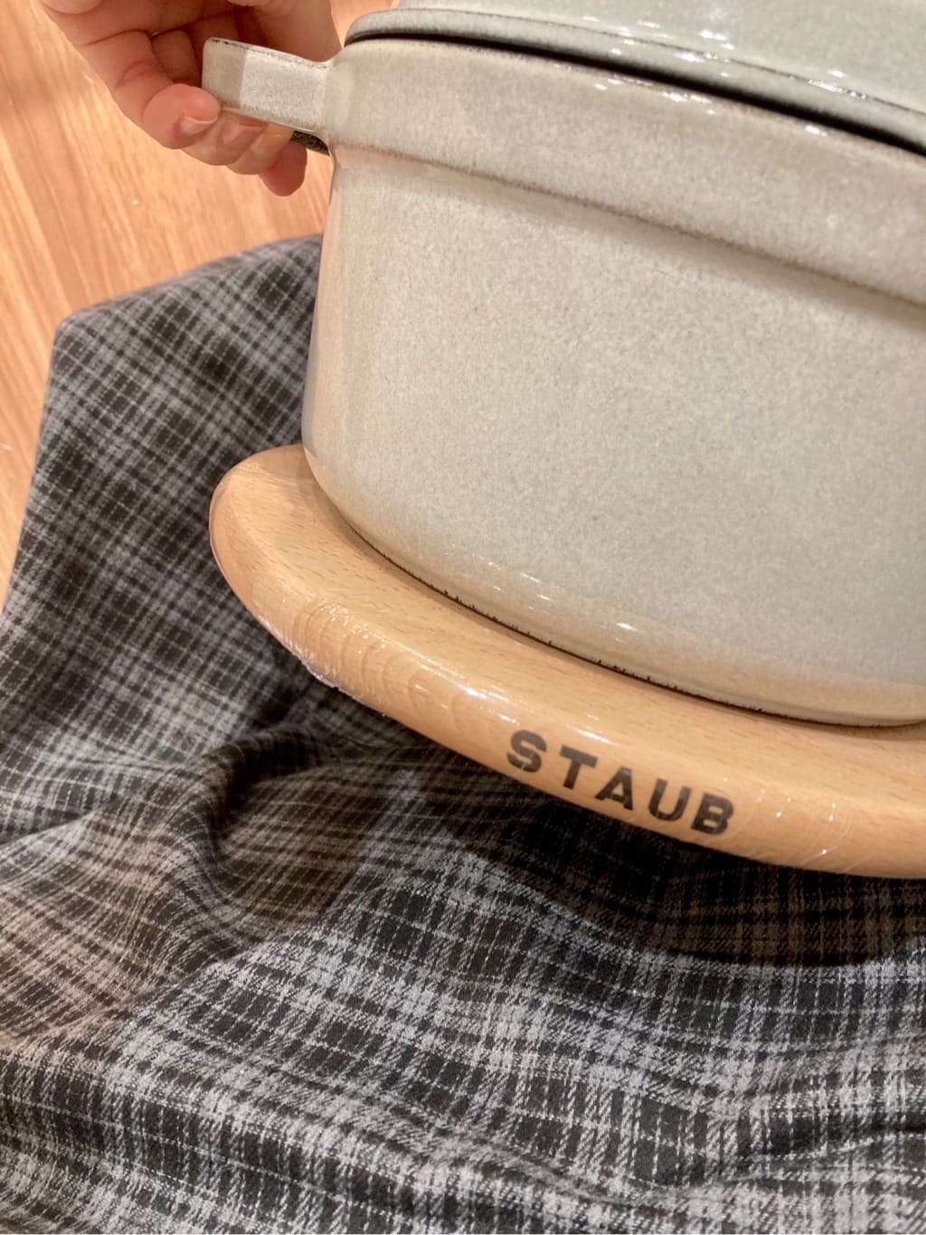 n.さんの「212 KITCHEN STORE｜ラ ココット de GOHAN カンパーニュ S 12cm ＜STAUB ストウブ＞」を使ったコーディネート
