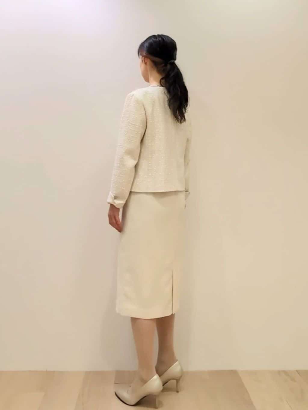 miiさんの「INDIVI｜フラワーコサージュ」を使ったコーディネート
