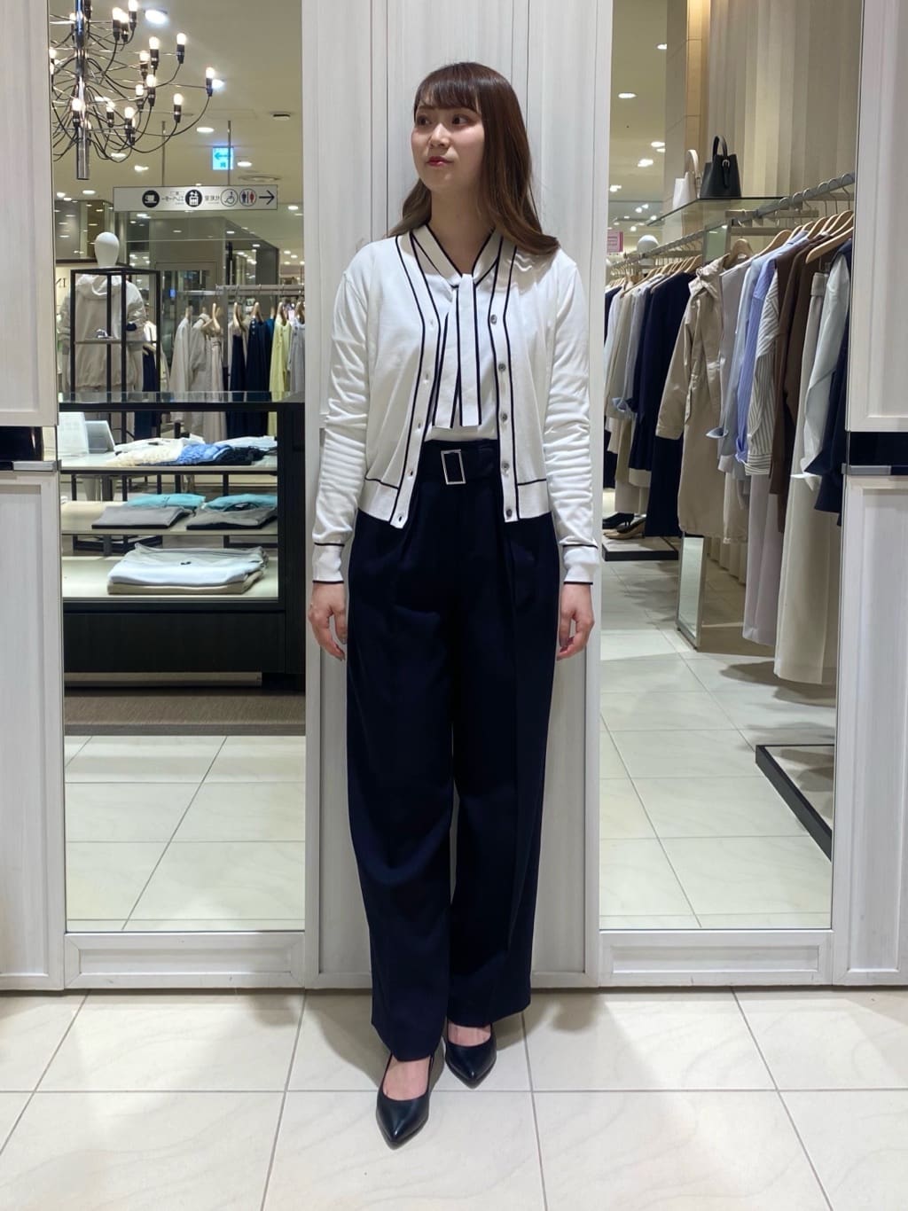 miさんの「UNTITLED｜【日本製・本革】Comfit Dresser Pumps（コンフィットドレッサーパンプス）」を使ったコーディネート
