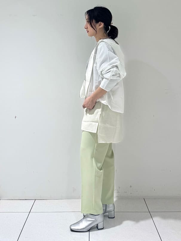 そんさんの「INDIVI｜【接触冷感／セットアップ対応】イージーテーパードパンツ【通勤・セレモニー】」を使ったコーディネート
