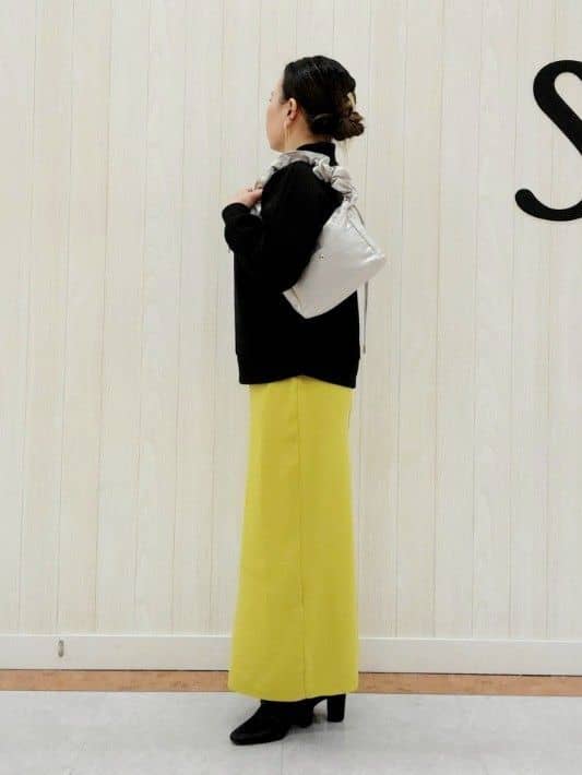 nanahachiさんの「SHOO･LA･RUE｜◆【S-LL】なめらかタッチ もちさら抜け襟トップス」を使ったコーディネート