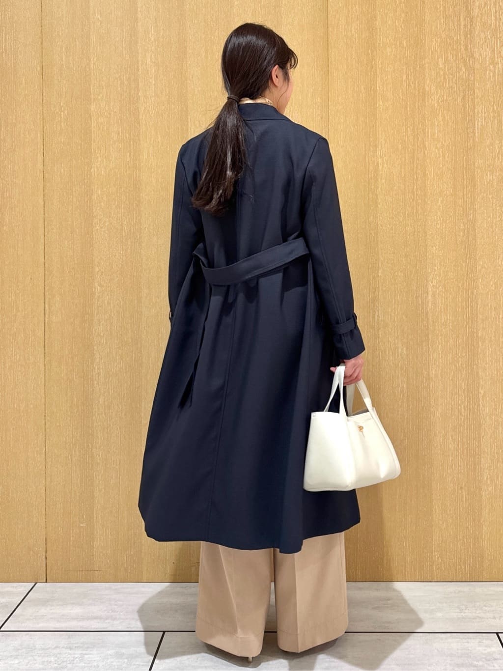 nanaさんの「UNTITLED｜【手洗い／88cm正方形】バイカラーハーネススカーフ」を使ったコーディネート