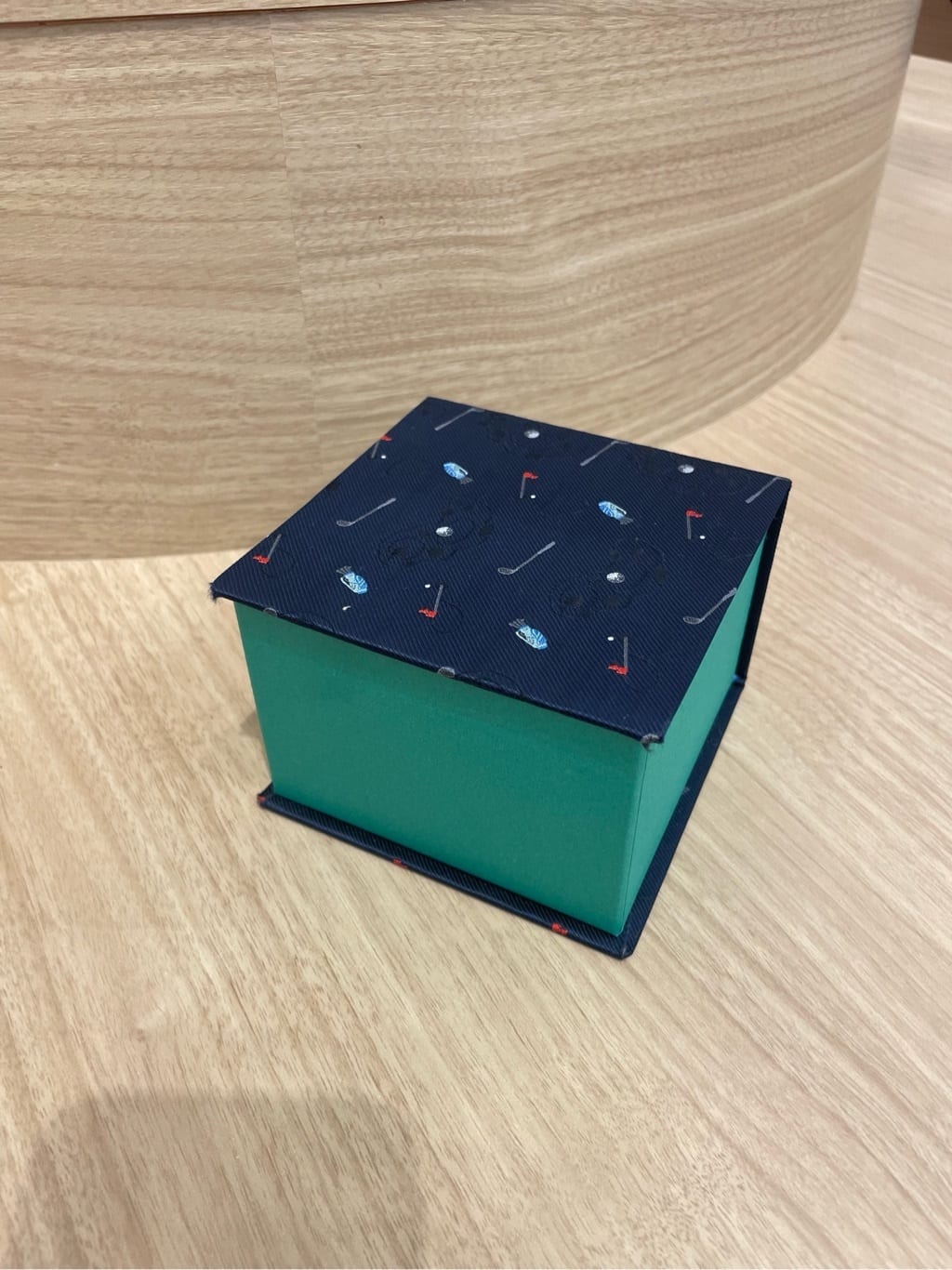 川口さんの「TAKEO KIKUCHI｜【BOXセット】Enjoy Sports ネクタイ＆タイバー」を使ったコーディネート