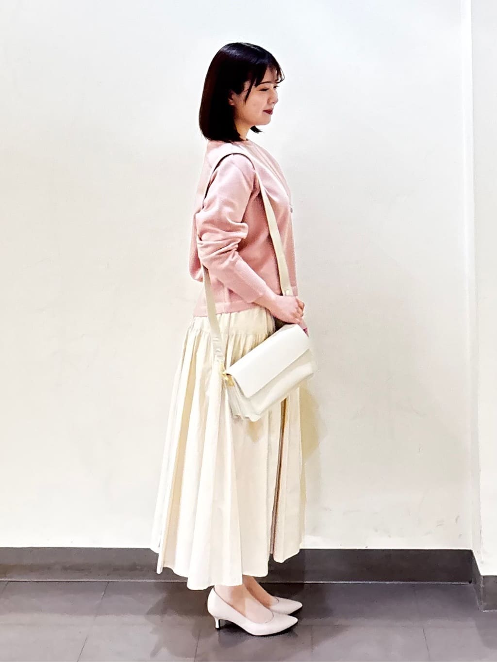 いくみさんの「UNTITLED｜トリプルワントップペンダント」を使ったコーディネート