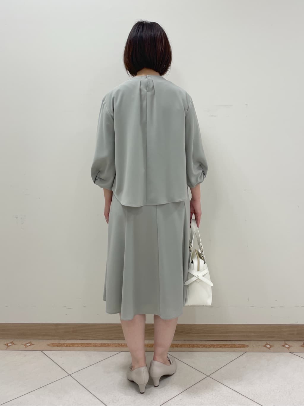 hanaさんの「Reflect｜◆【セットアップ可能】バックサテンブラウス」を使ったコーディネート