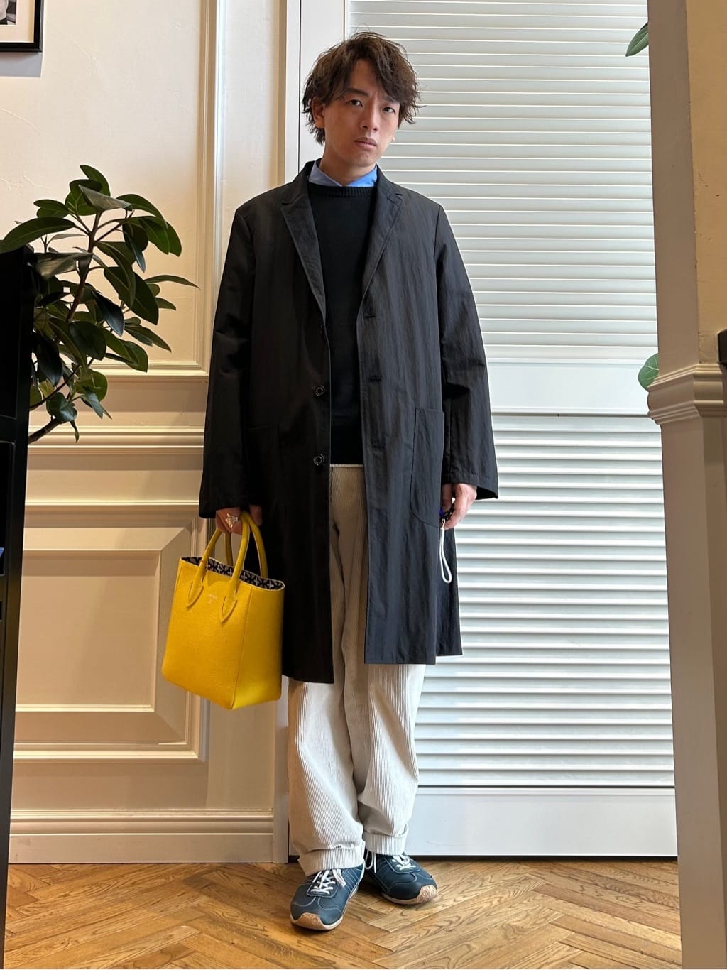 須田　慎二郎さんの「DRESSTERIOR｜【otonaMUSE5月号掲載/日本製】シュリンクレザーミニトート」を使ったコーディネート