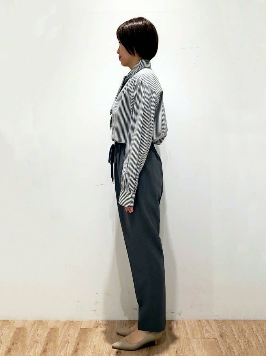 SHIMAKOさんの「OPAQUE.CLIP｜《通勤／セットアップ対応》Vネックジャケット／ダブルクロス【洗濯機洗い可】」を使ったコーディネート