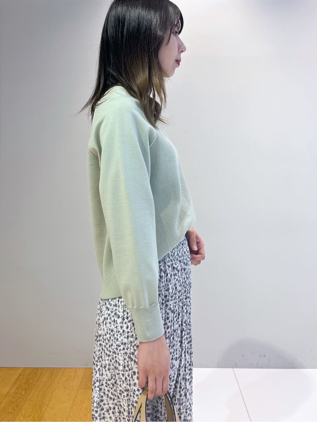 cotaniさんの「grove｜◆畦編みクルーネックニット」を使ったコーディネート