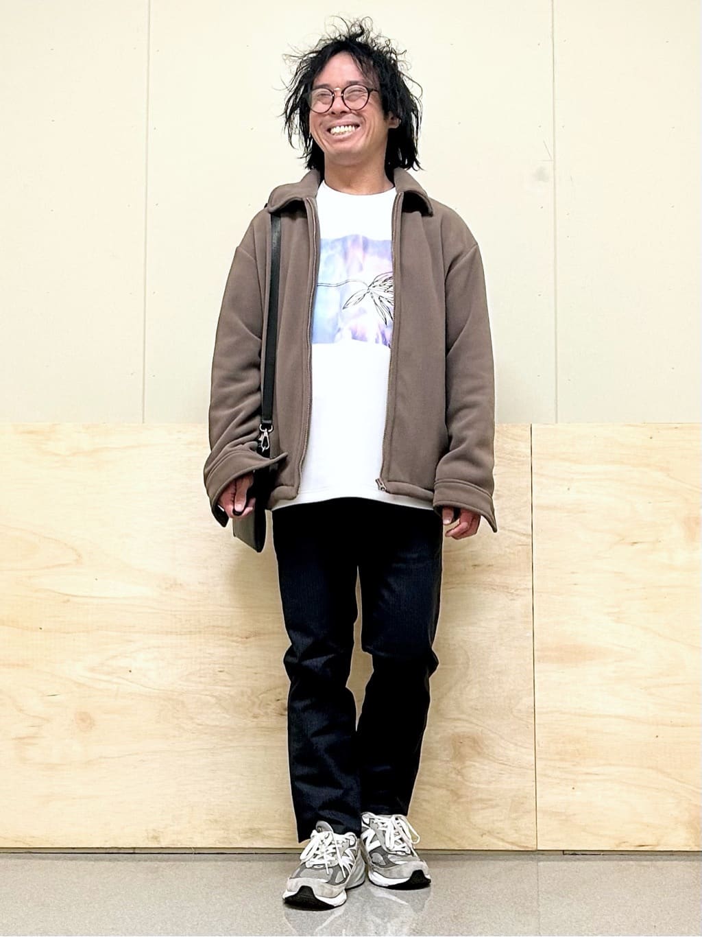KENJI Iさんの「THE SHOP TK｜【オールシーズン穿ける！】7DAYSストレッチへリンボンパンツ　ON&hArr;OFF兼用」を使ったコーディネート