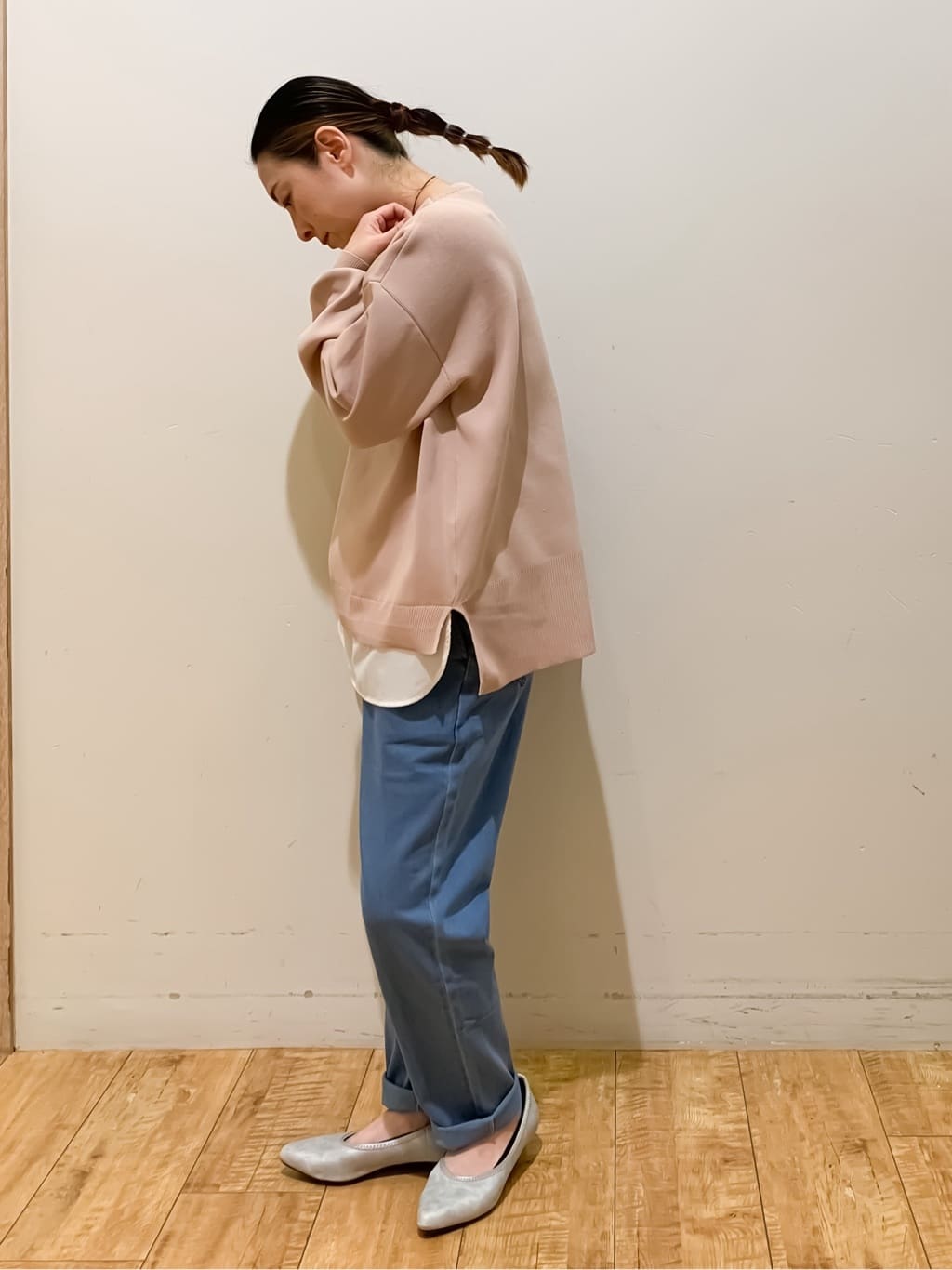 MEGさんの「SHOO･LA･RUE｜◆【S-LL/撥水/花粉対策】フーディーテントブルゾン」を使ったコーディネート