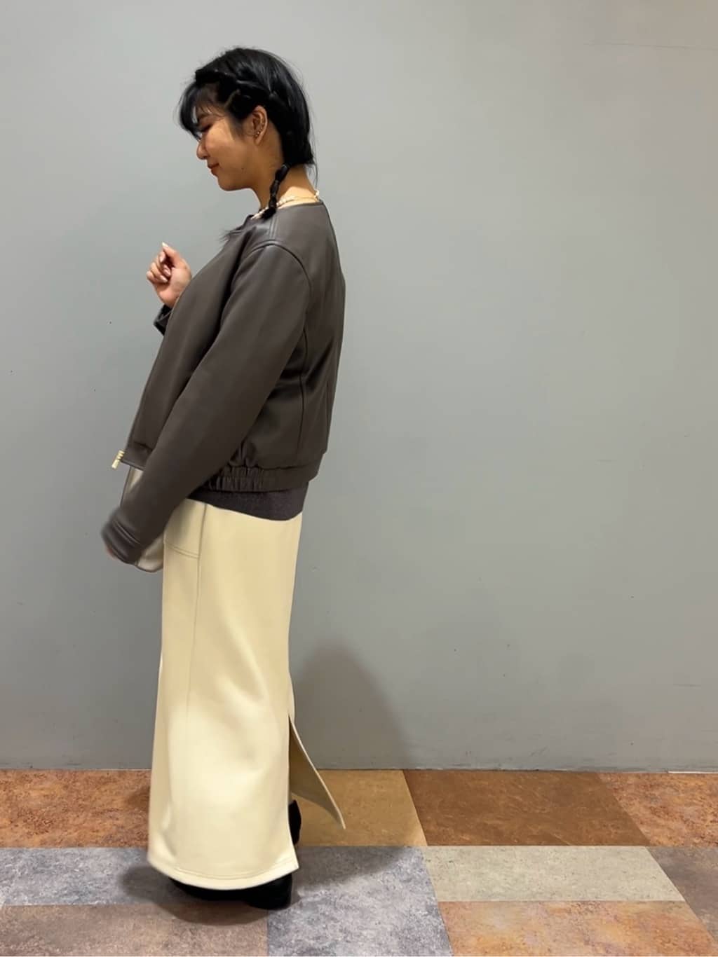 ひらのみさんの「THE SHOP TK｜◆ノーカラーブルゾン」を使ったコーディネート