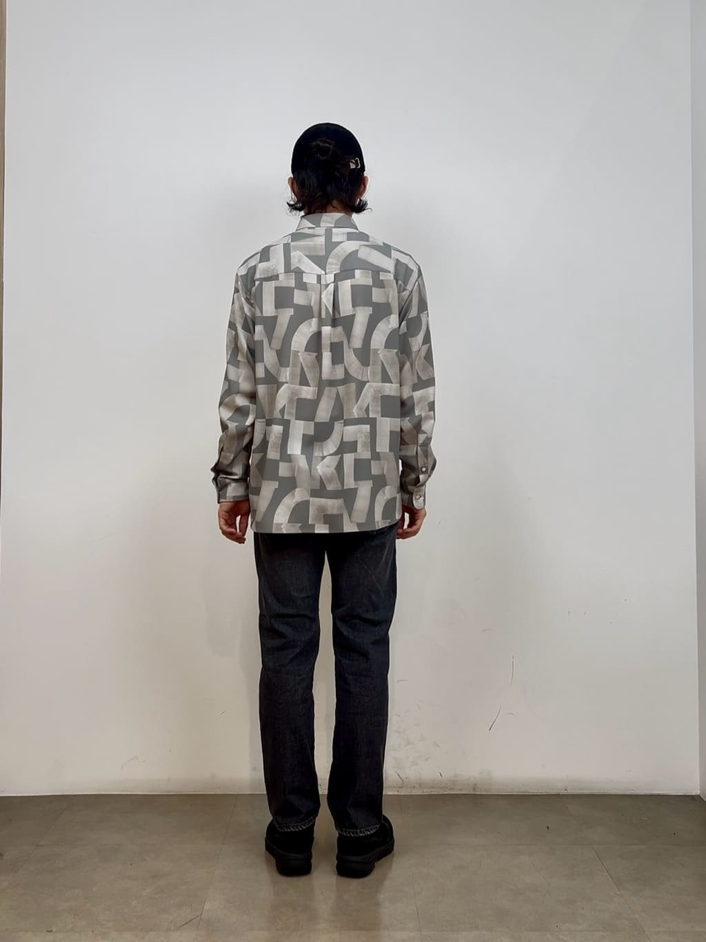 SHOOさんの「TAKEO KIKUCHI｜【モンスターストレッチ】日本製 ウォッシュド デニムパンツ」を使ったコーディネート