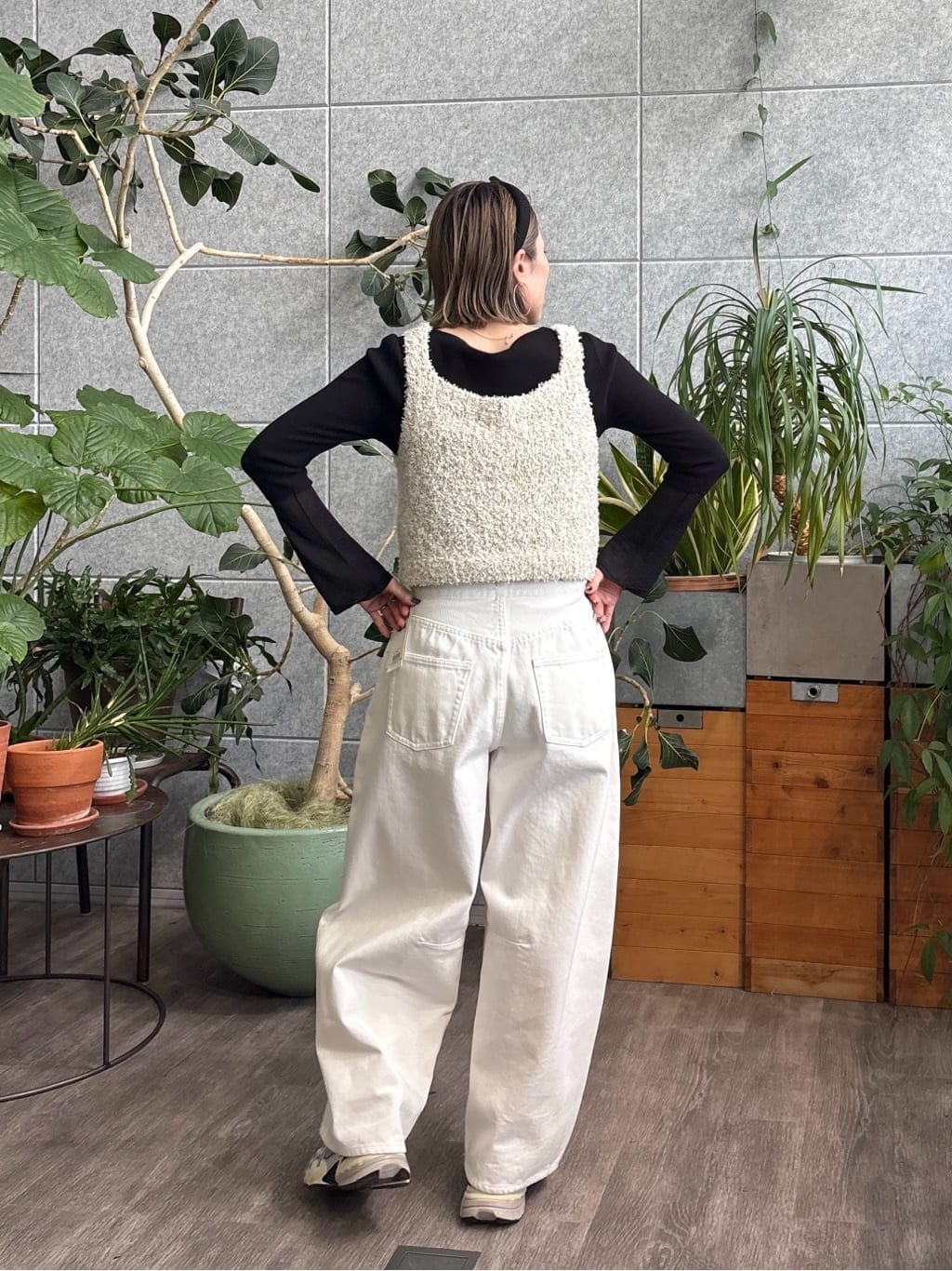 kotakiさんの「INDIVI｜ハイウエストカーブデニム」を使ったコーディネート