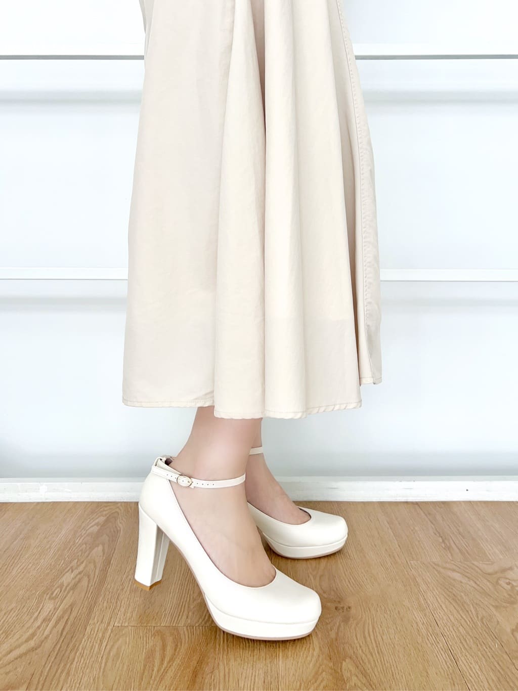 ayaさんの「ESPERANZA｜3WAYチャンキーヒールパンプス」を使ったコーディネート