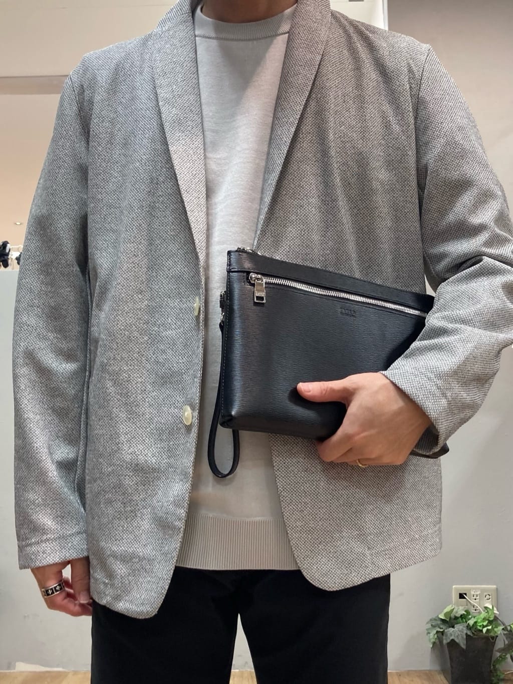 シュンさんの「TAKEO KIKUCHI｜【Made in JAPAN】播州織 ストレッチ パンツ」を使ったコーディネート