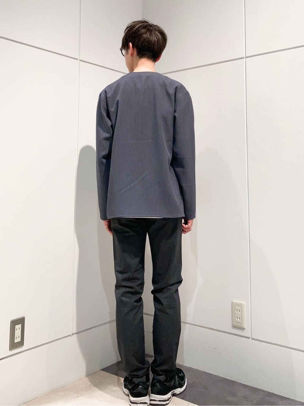 つーじーさんの「THE SHOP TK｜【オールシーズン穿ける！】7DAYSストレッチへリンボンパンツ　ON&hArr;OFF兼用」を使ったコーディネート