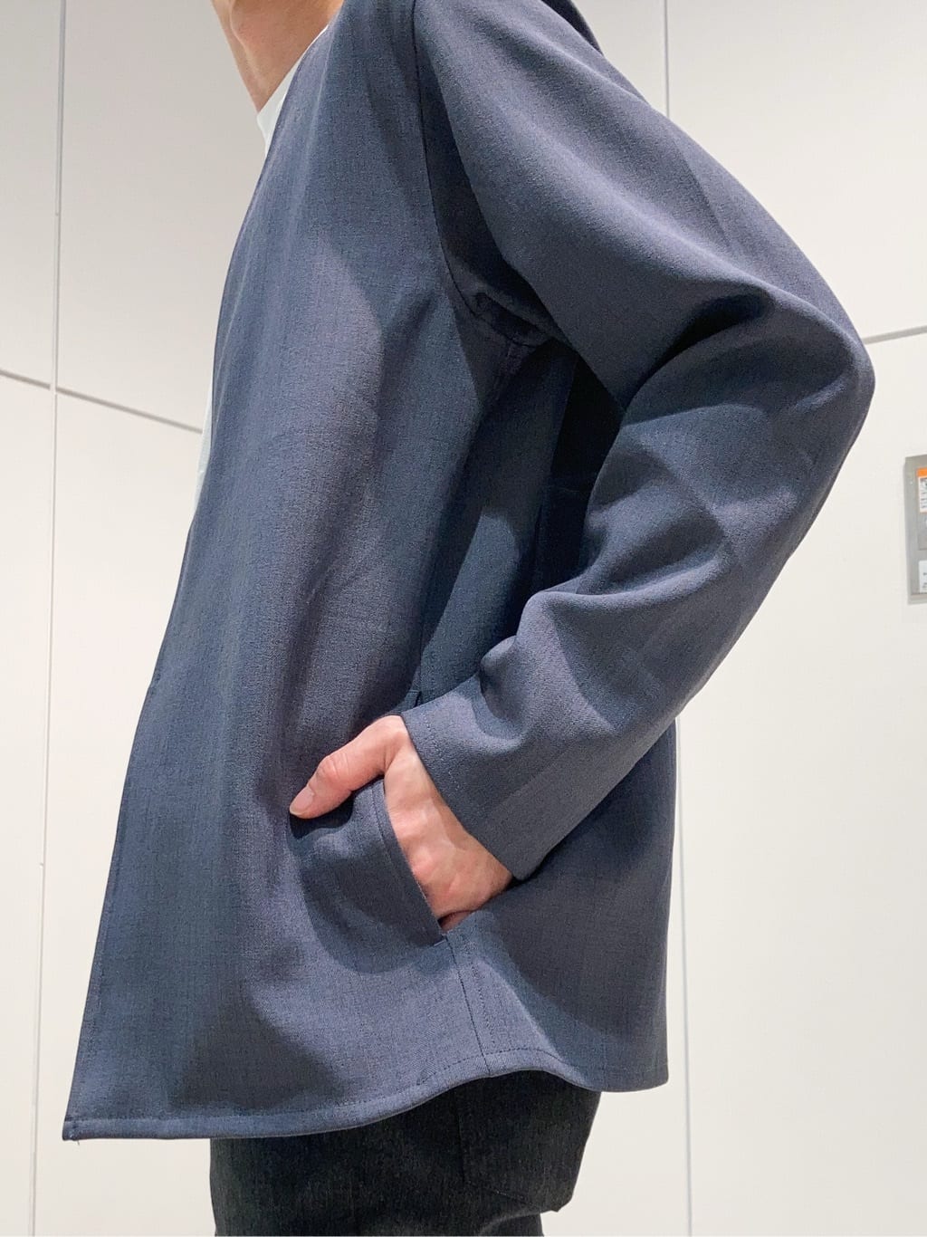 つーじーさんの「THE SHOP TK｜【オールシーズン穿ける！】7DAYSストレッチへリンボンパンツ　ON&hArr;OFF兼用」を使ったコーディネート