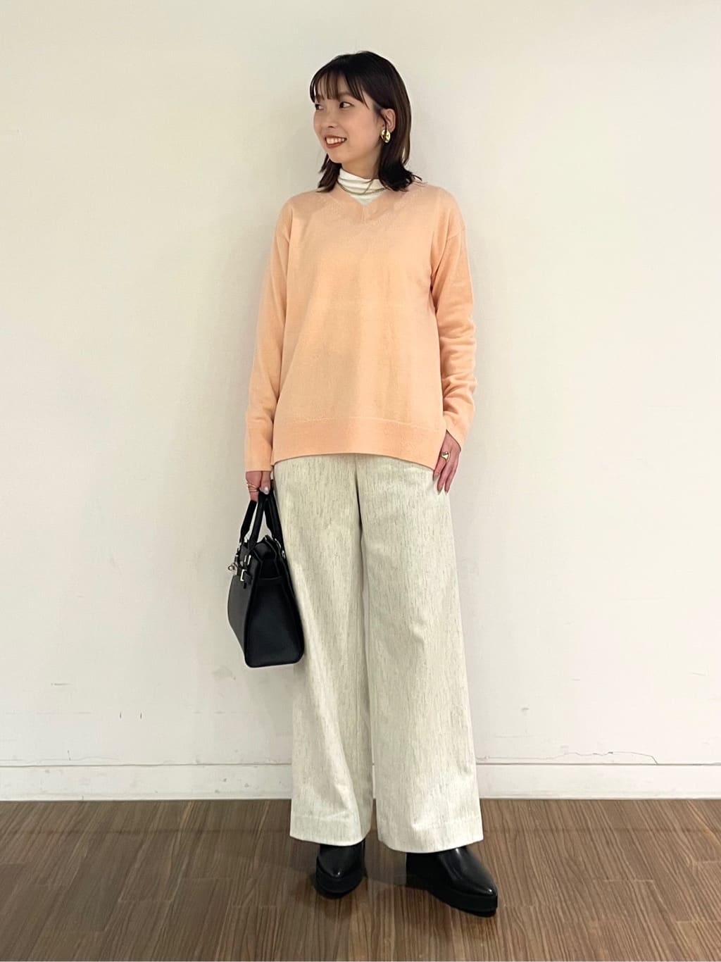ねねさんの「INDIVI｜◆【合皮／フォーマル】ショルダー付きスクエアバッグ」を使ったコーディネート