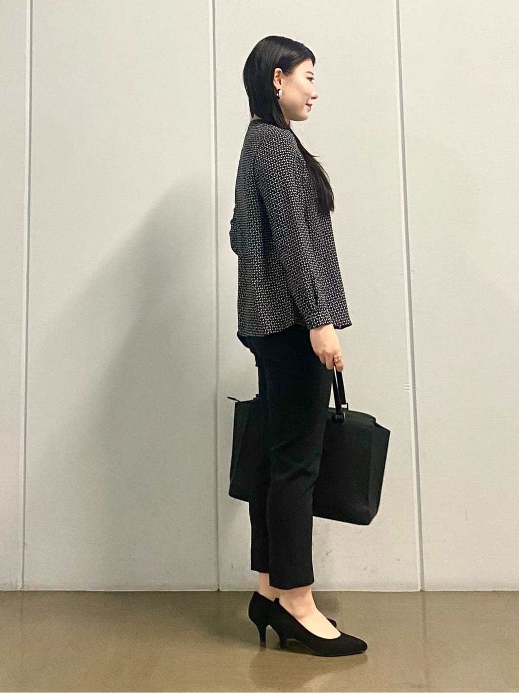 misakiさんの「INDIVI｜【洗える／UVケア／スーツ】ストレッチノーカラージャケット」を使ったコーディネート