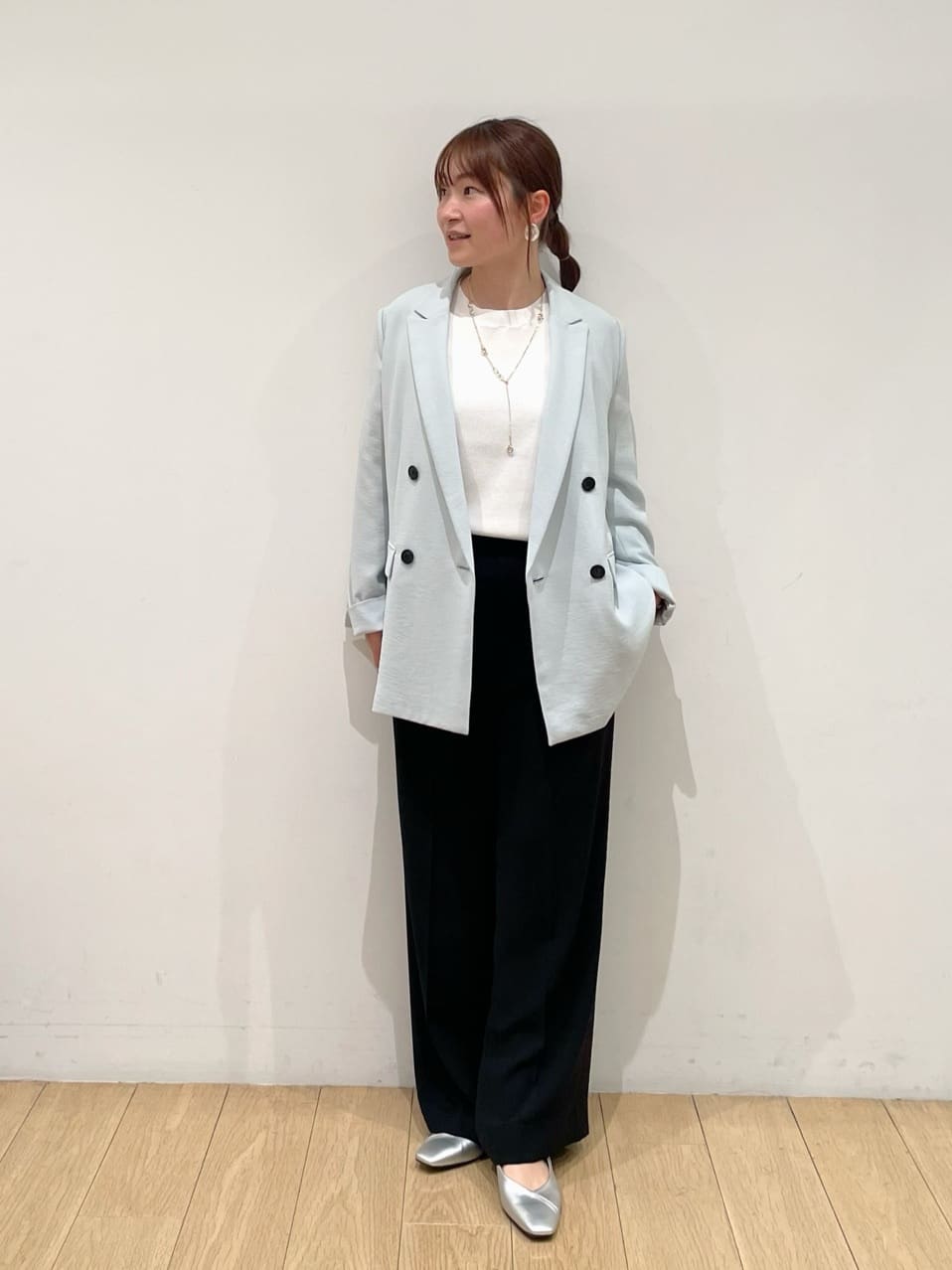 maiさんの「INDIVI｜◆【着る日傘/遮熱/UVケア】ダブルジャケット」を使ったコーディネート