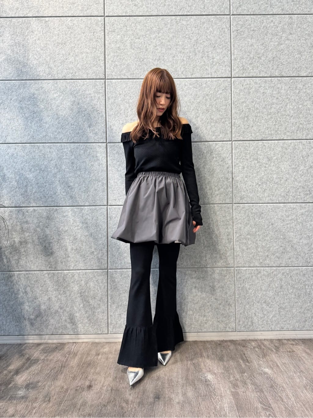 miyu maesakaさんの「CODE A｜lace knit pants」を使ったコーディネート