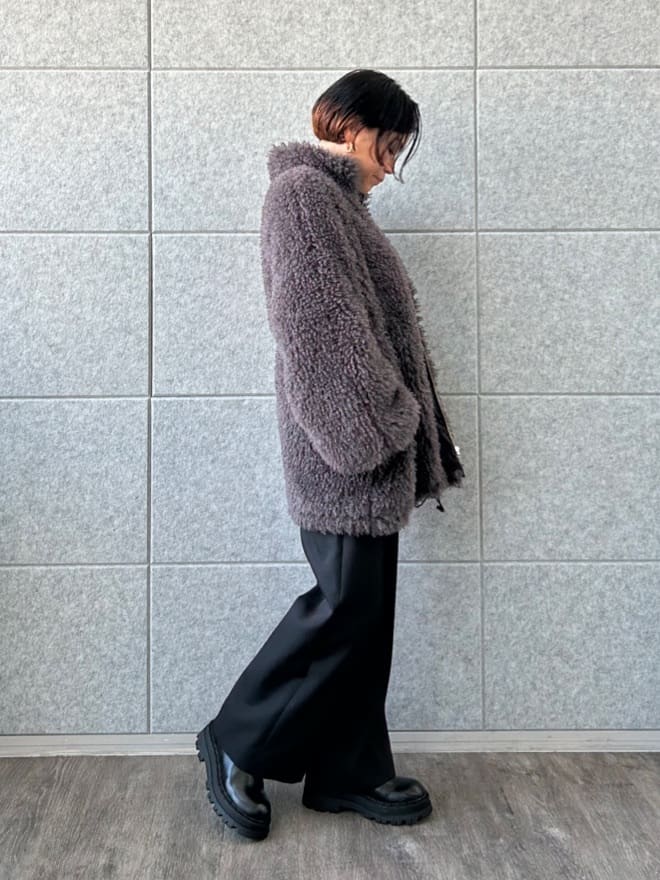 yukoさんの「CODE A｜gathered sleeves knit」を使ったコーディネート