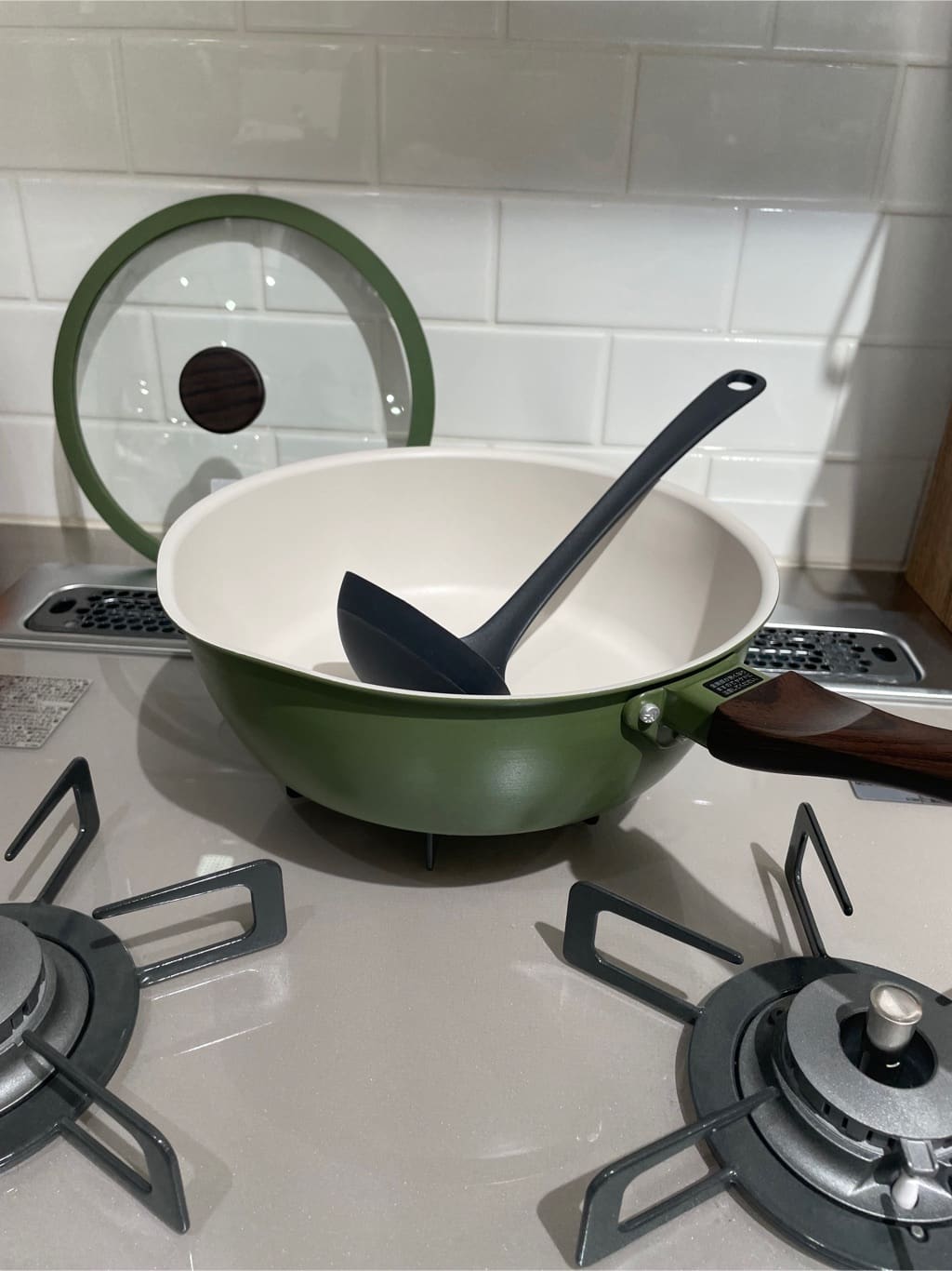 まのちゃんさんの「212 KITCHEN STORE｜KIMURAnoFRYING PAN（キムラノフライパン） IV」を使ったコーディネート