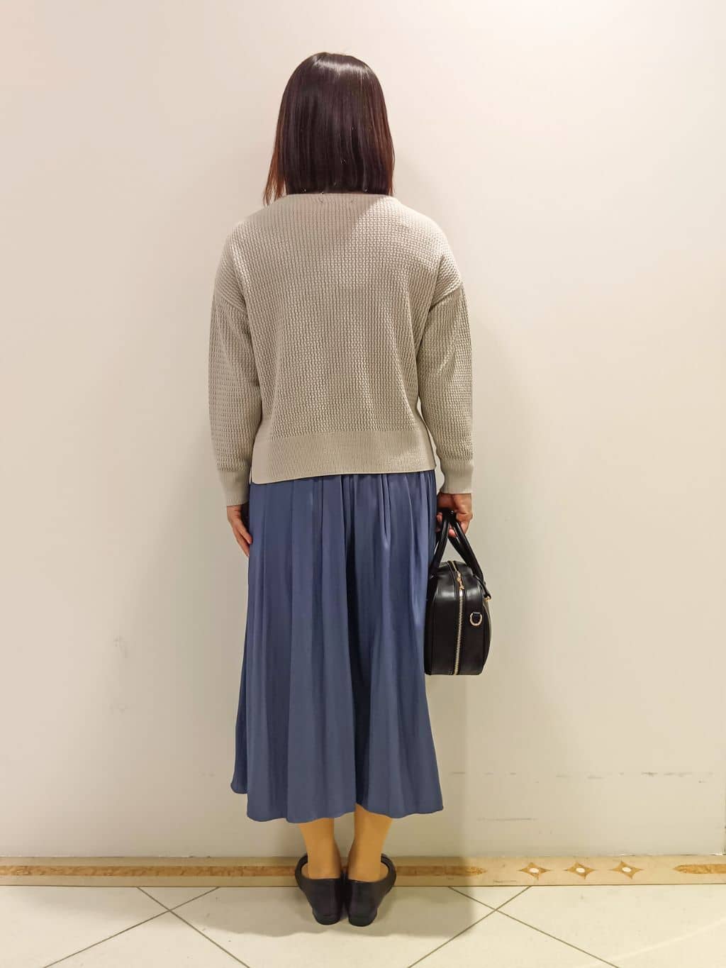 tomoさんの「Reflect｜◆【手洗い可／ウエスト総ゴム】シャンブレースカーチョパンツ」を使ったコーディネート