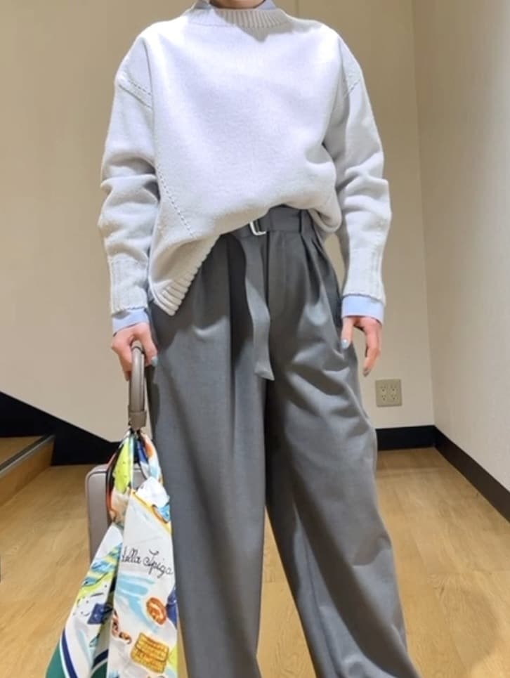 MAYUMIさんの「UNTITLED｜【古畑星夏さん着用】トルソープリントスカーフ」を使ったコーディネート